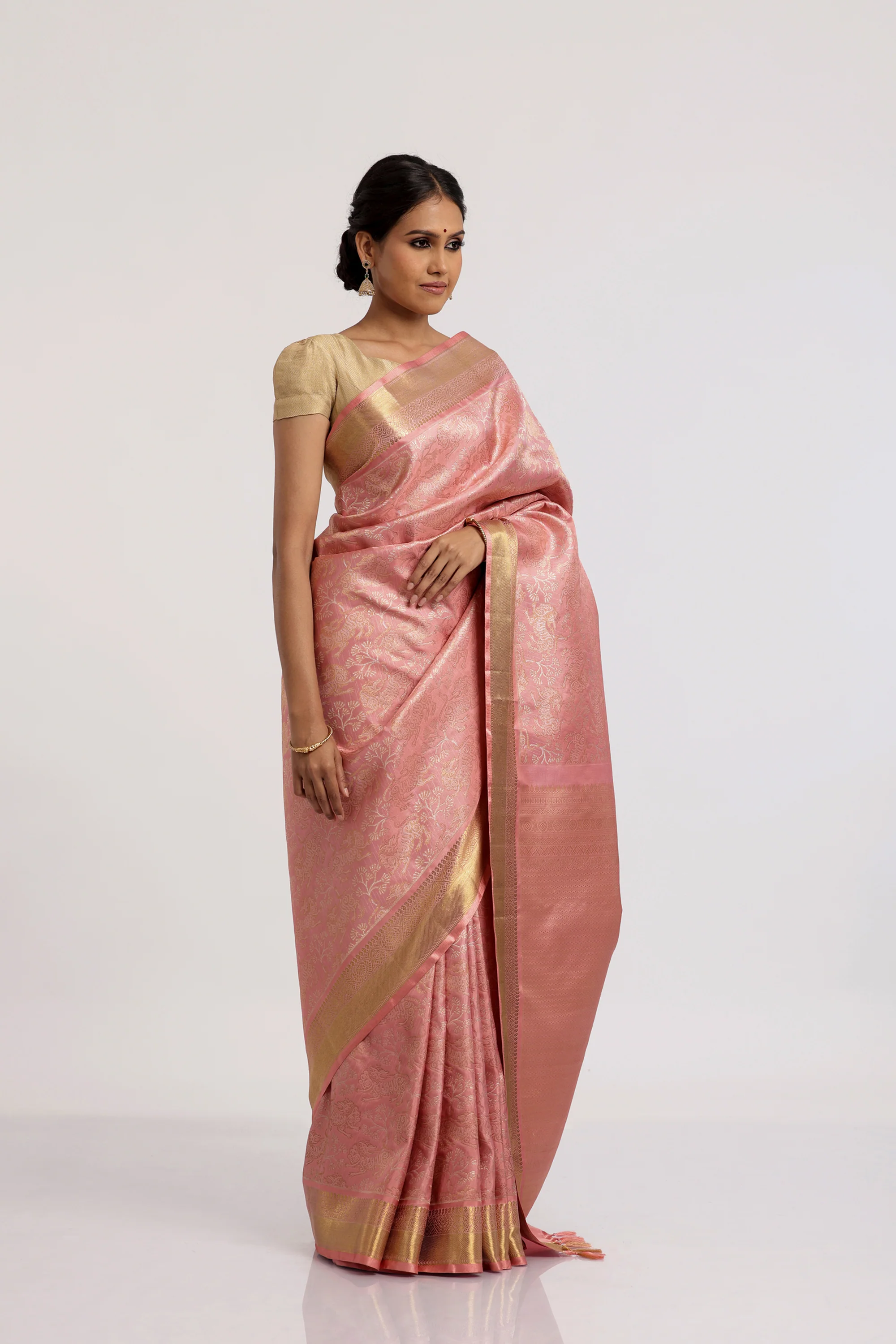 Aarvi
