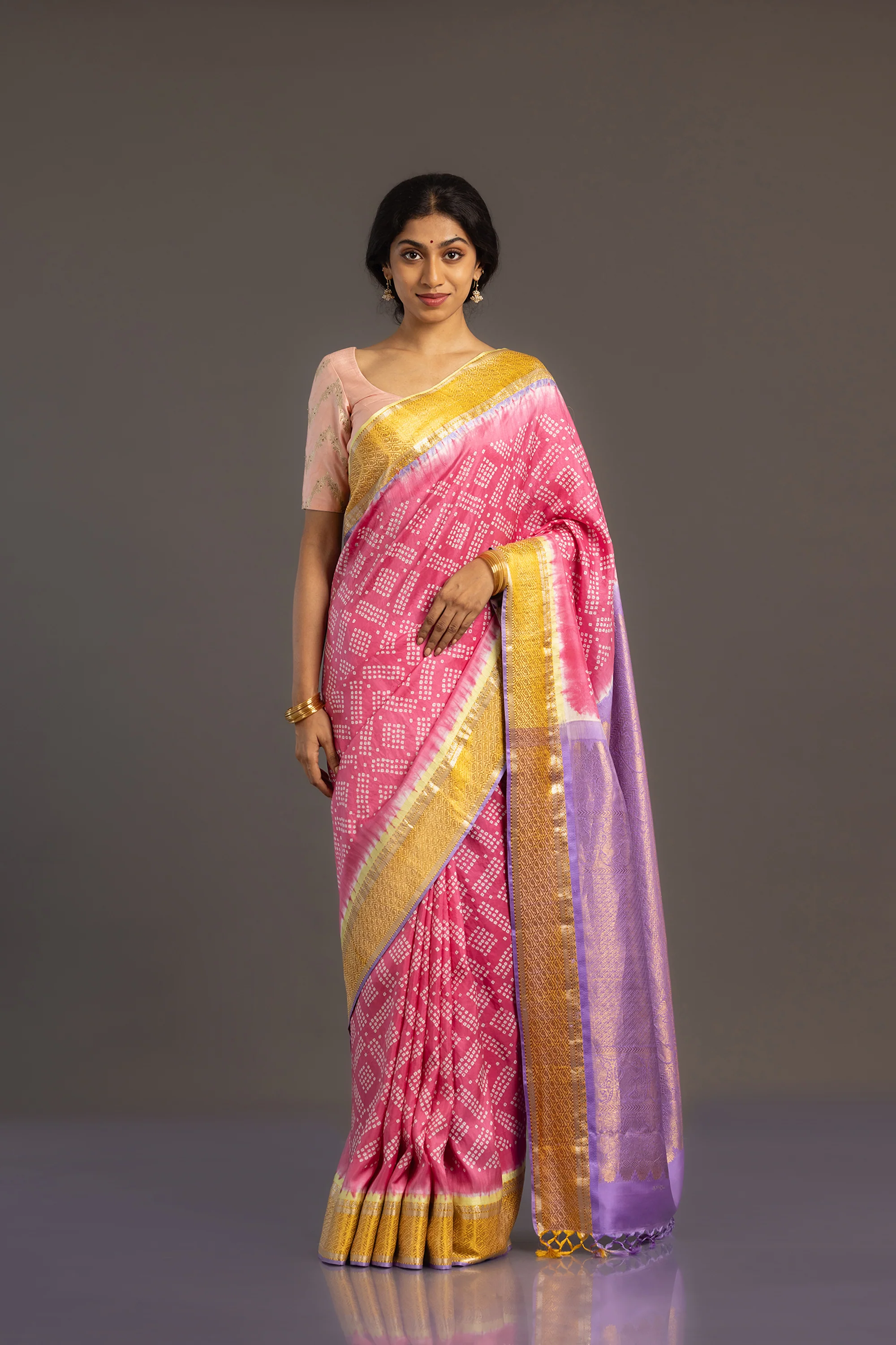 Aadhavi
